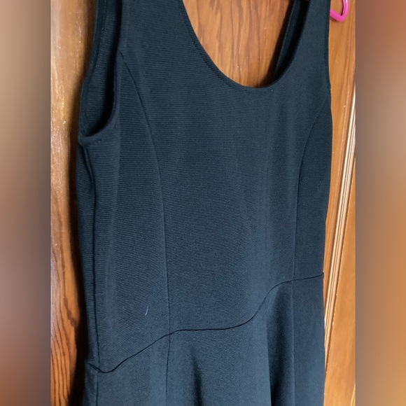 Black Sleeveless Skater Dress 🖤✨🖤👯♀️✨ - Picture 6 of 7